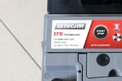 Akumulator EFB GRAM 12V 60Ah 600A, idealny do aut z systemem Start-Stop. EFB co to znaczy? To technologia zapewniająca lepszą wydajność.