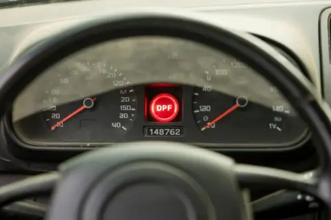 Wypalanie DPF: Co ile km? Objawy, przyczyny i jak dbać o filtr?