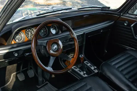 BMW E3 coupé: historia, cechy i osiągi, które zachwycają kierowców