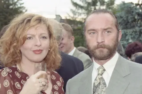 Magda Gessler z pierwszym mężem, Waldemarem Kozerawskim, na przyjęciu.