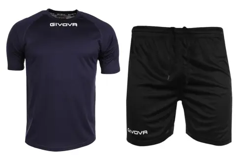Granatowa koszulka sportowa i czarne spodenki marki Givova. Idealny zestaw na trening.