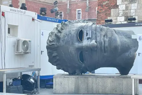 Eros Bendato Igora Mitoraja: tajemnice rzeźby w Krakowie