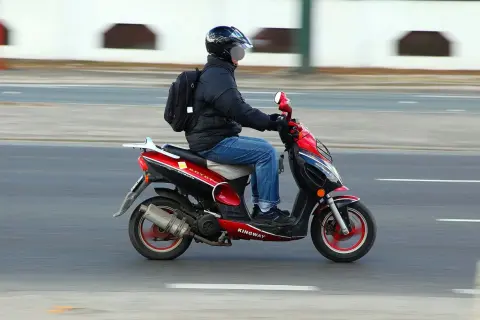 Ile kosztuje przegląd motoroweru? 51 zł i co musisz wiedzieć