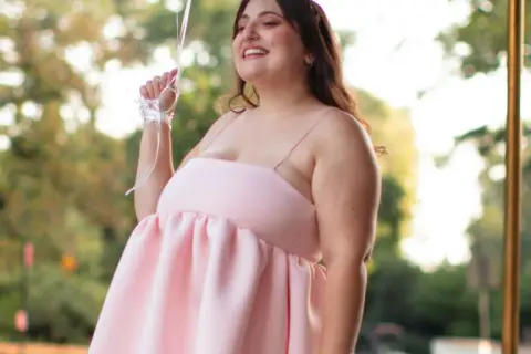 Jak się ubierać po 50? Moda dla puszystych pań elegancja!
