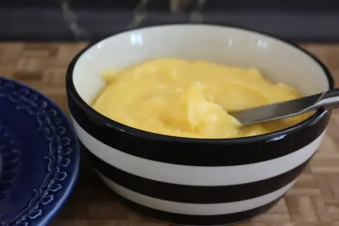 Citroncurd i tårtor - Så lyckas du med krämig fyllning!