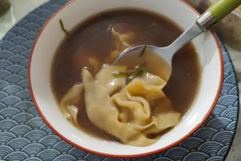 Sopa de Wonton: Descubre el Secreto de la Receta Casera Perfecta