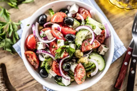Salade de riz : calories, recettes légères et conseils minceur