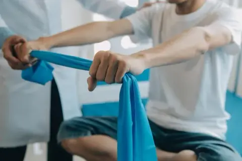 Jak się pisze rehabilitacja? Unikaj najczęstszych błędów w pisowni