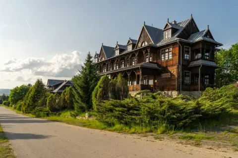 Skansen Czorsztyn - odkryj historię i atrakcje, które zachwycają