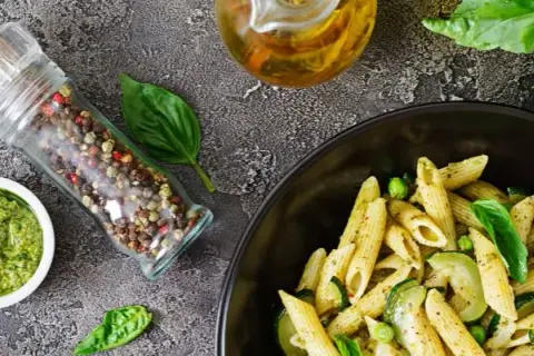 Pesto jak z Włoch? Zrób idealny makaron z pesto w domu!