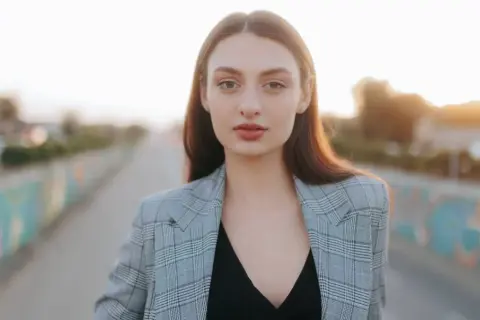 Jaki żakiet do kombinezonu? Unikaj najczęstszych błędów w stylizacji