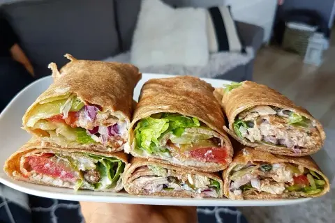 Czy tortilla jest dietetyczna? Odkryj prawdę o jej kaloriach i składzie