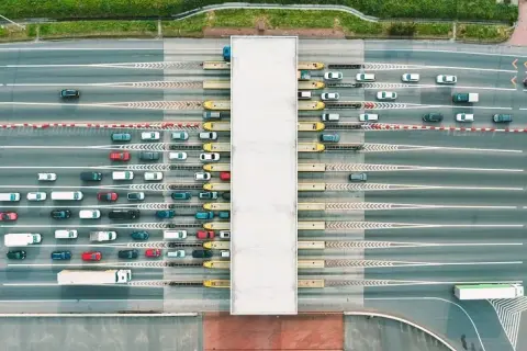 Jak opłacać autostrady we Włoszech i uniknąć kosztownych błędów – praktyczne porady