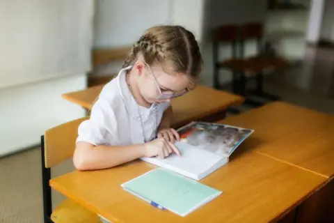 Czy Twoje dziecko ma zaburzenia percepcji wzrokowej? Objawy i pomoc