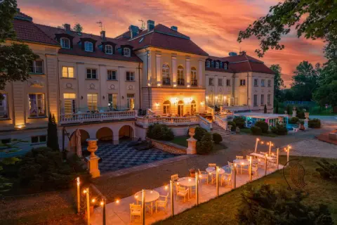 Najlepsze SPA pod Warszawą: Gdzie uciec na weekend?