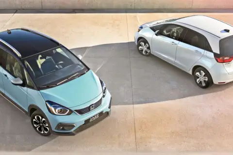 Honda Jazz: Jaki silnik wybrać? Niezawodne benzyny, oszczędne hybrydy.