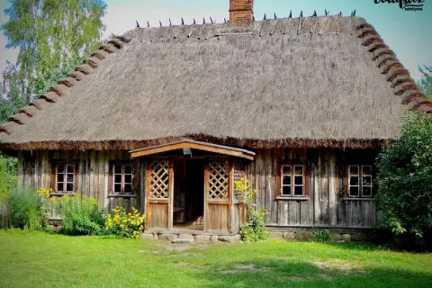 Skansen na Podlasiu: Wasilków czy Ciechanowiec? Wybierz idealny!