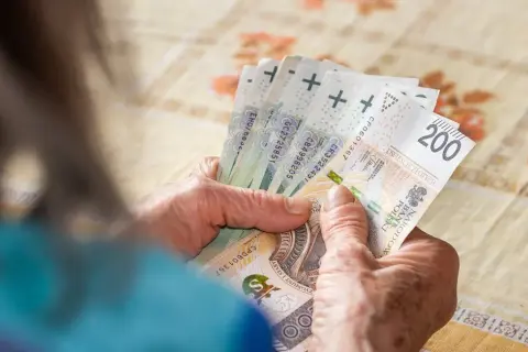 Ile emerytury po 15 latach pracy? Sprawdź, co naprawdę otrzymasz