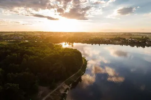 Jezioro w Lublinie? Odkryj Zalew Zemborzycki i inne perły!