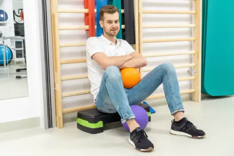 Fizjoterapia: AWF czy UMed? Wybierz idealną ścieżkę dla siebie!