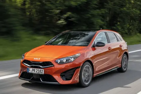 Bak Kia Ceed: 37, 50 czy 53 litry? Sprawdź swój model!