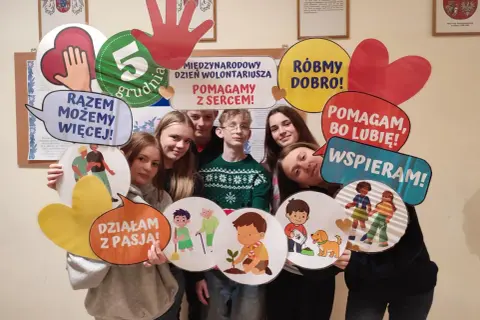 Projekt o wężach: Model, wiedza i ocena celująca krok po kroku