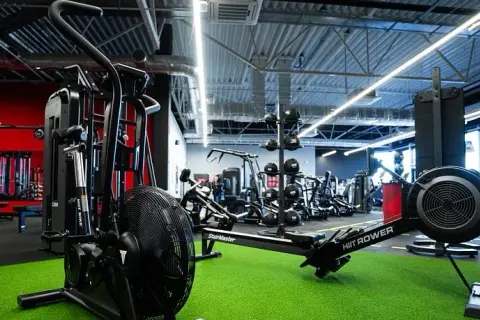 Gdzie znaleźć najlepsze kluby CrossFit w Warszawie? Sprawdź lokalizacje