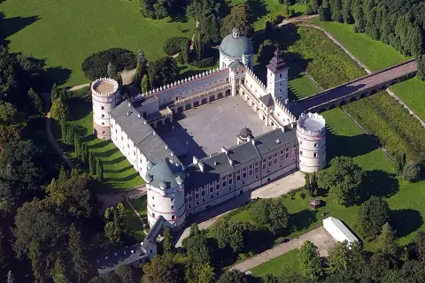 Zamek w Krasiczynie - fascynująca historia i niezapomniane atrakcje