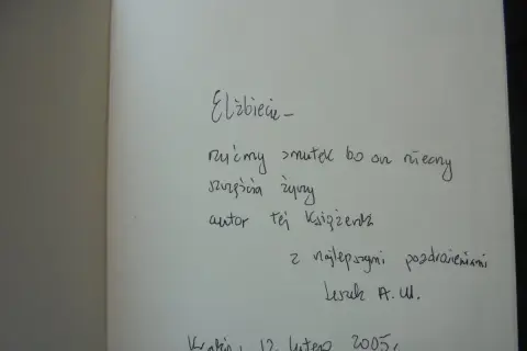 Jak napisać idealną dedykację z cytatem - Praktyczne przykłady i wzory