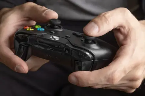 Jak podłączyć pada Xbox One do PC: proste metody i rozwiązania problemów