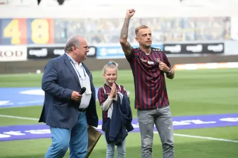Grosicki zarobki w Pogoni: Ile naprawdę zarabia kapitan?