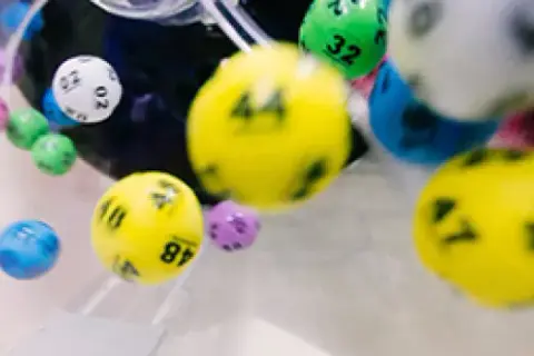 Ile podatku od wygranej w lotto? Sprawdź, co musisz wiedzieć!