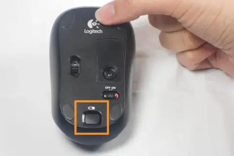 Wymiana baterii w Logitech M195 - proste kroki, które musisz znać