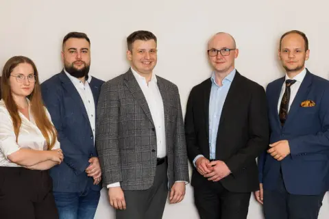 Prawnik co to? Zrozumienie roli prawnika w systemie prawnym