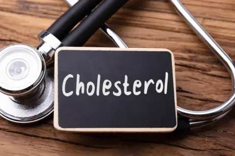 Czy tabletki na cholesterol odchudzają? Prawda o ich działaniu