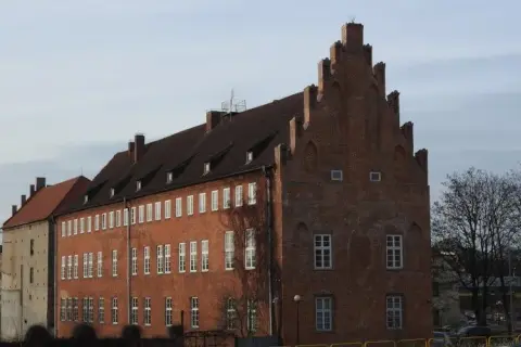 Zamek Lębork: Historia i zwiedzanie zamku w miejscowości Lębork