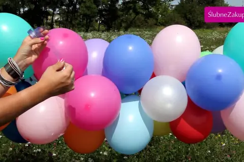Girlanda z balonów na taśmie krok po kroku. Efekt wow gwarantowany!