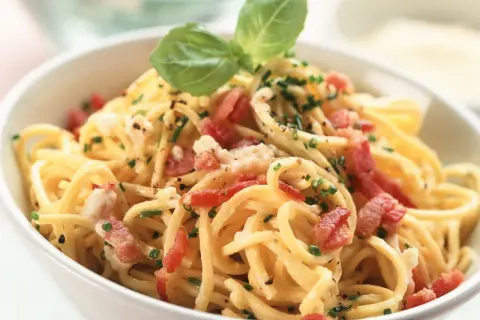 Nudeln mit Speck: Schnelles Rezept & clevere Tipps für den perfekten Genuss