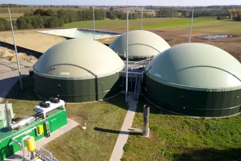 Sprzedaż biomasy do elektrowni 2026: Ile zarobisz i na jakich warunkach?