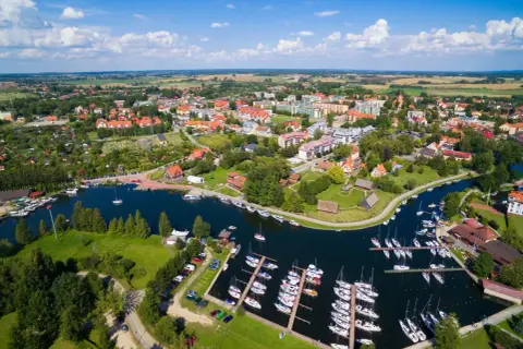 Węgorzewo gdzie zjeść – odkryj najlepsze miejsca na smaczną kolację