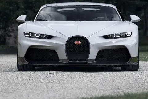 Ile kosztuje wymiana oleju w Bugatti Chiron? Zaskakujące ceny!