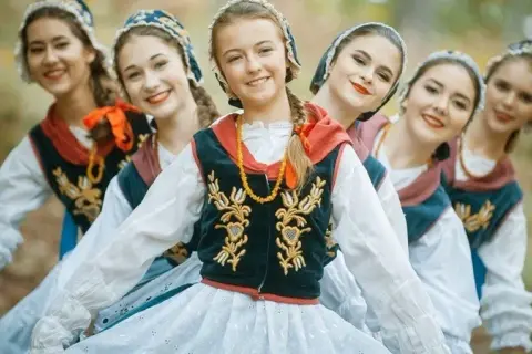 Jakie są tańce narodowe? Odkryj ich bogactwo i historię