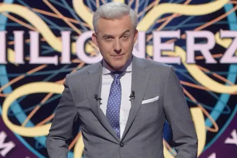 Kto prowadzi Milionerów? Hubert Urbański i jego zaskakująca kariera