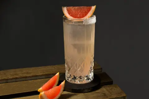Paloma Cocktail: La Ricetta Rinfrescante e Facile per l'Aperitivo