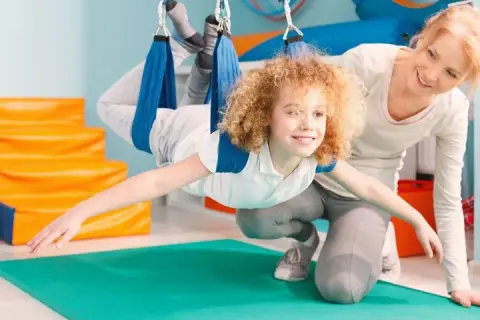 Integracja sensoryczna: Ćwiczenia w domu wspieraj rozwój przez zabawę