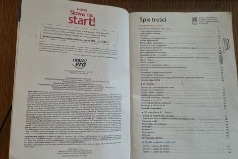 Wydawnictwo ze słownikiem: unikalne książki, które ułatwiają naukę języków