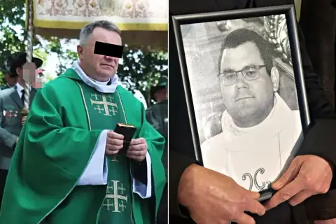 Proboszcz w zielonych szatach trzyma książkę, obok zdjęcie innego księdza.