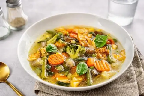 Sopas de verduras: Recetas y trucos para un plato delicioso y sano