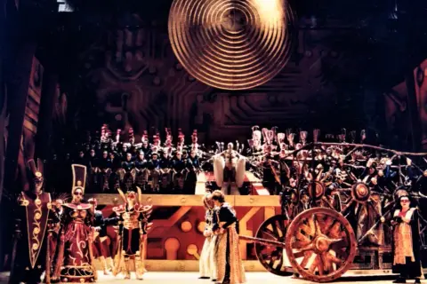 O czym jest opera Aida? Poznaj dramatyczną historię miłości i lojalności