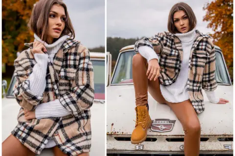 Elegancki golf damski w kratę, idealny do jesiennych stylizacji. Zobacz, jak nosić go z legginsami i botkami.